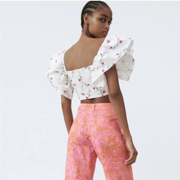 NEW Zara Crop top with Flutter Sleeves, Size M - Picture 9 of 16